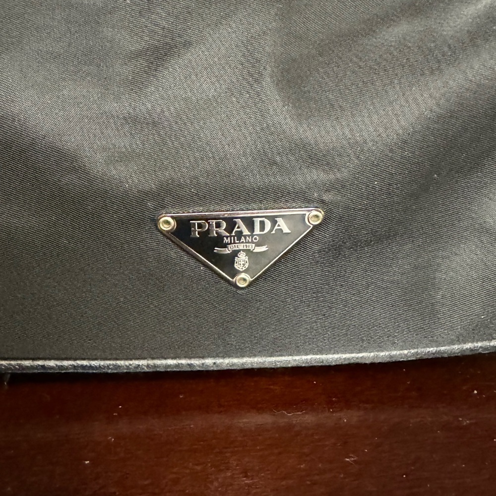 PRADA Nylon‎ shoulder bag w/woven leather adjustable straps and dust bag - Picture 3 of 16